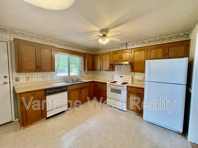 Building Photo - 651 Hardie Ct