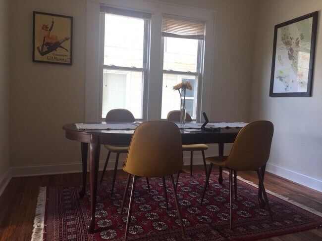 Foto del edificio - 1417 S Walnut St