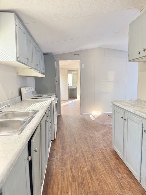 Building Photo - 205 W Conyers Ave