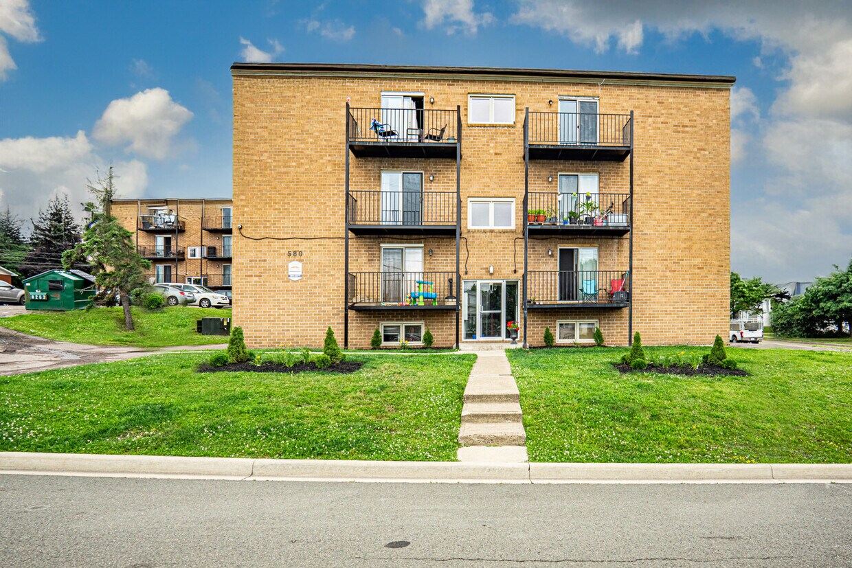 Primary Photo - 580 High St