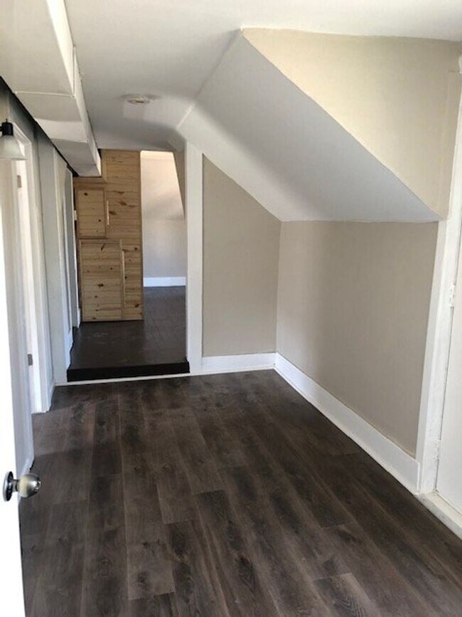 Foto del edificio - 1832 Bellinger St