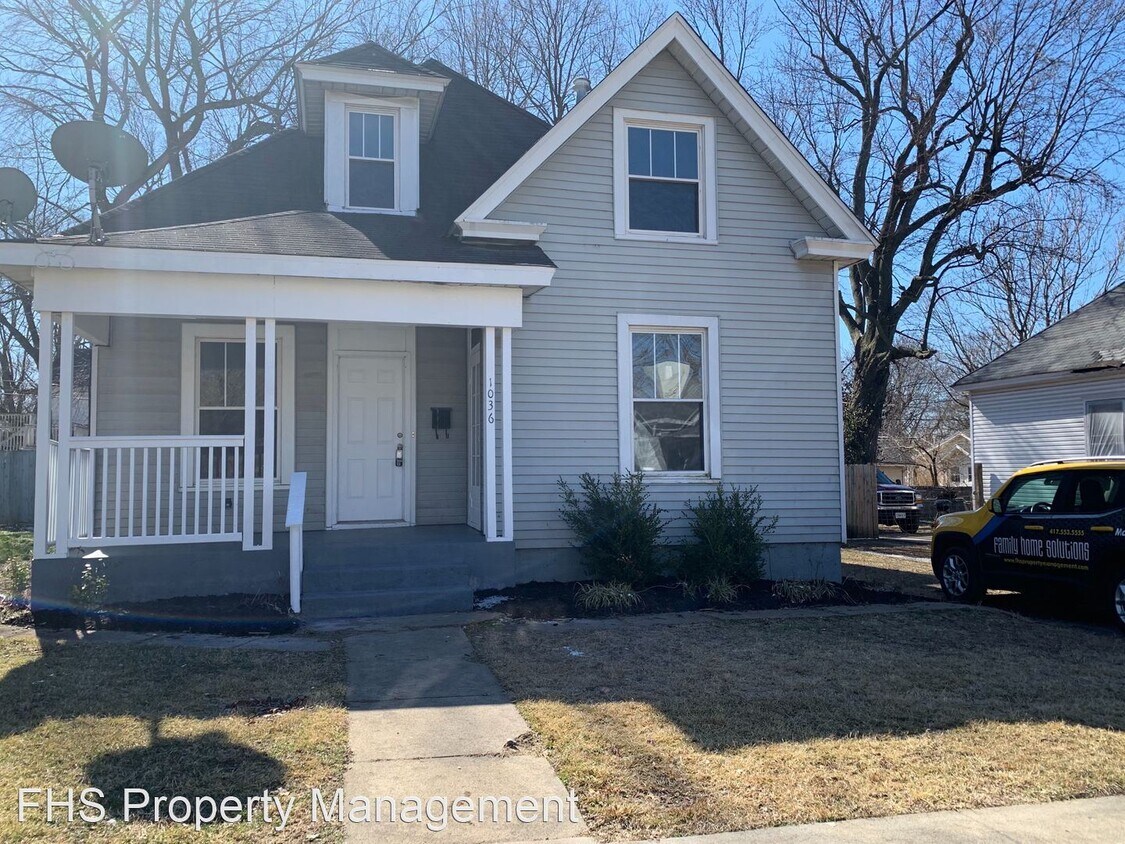Primary Photo - 4 br, 1 bath House - 1036 W Hamilton