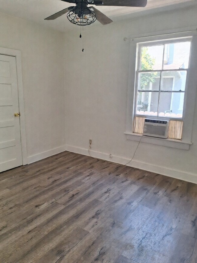Building Photo - 1412 F St