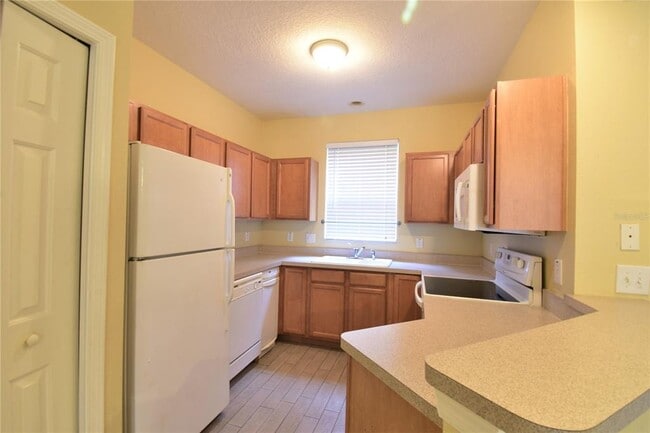 Building Photo - 11012 Black Swan Ct