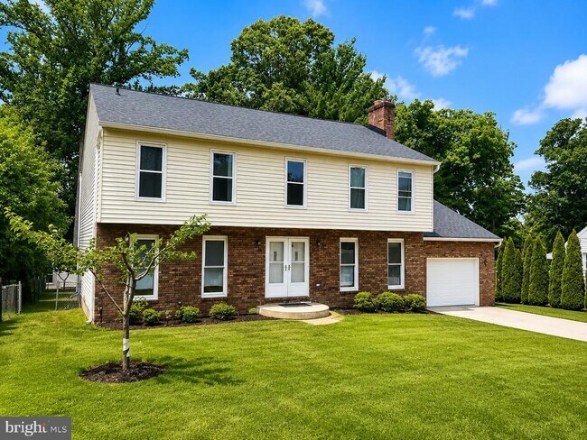 Building Photo - 3512 N Chatham Rd