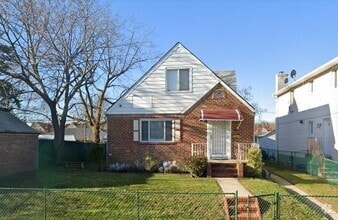 Building Photo - 50-08 196th St