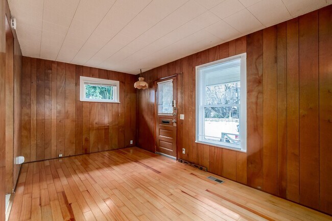 Photo - Richmond Cutie - 2 Bed 1 Bath House!