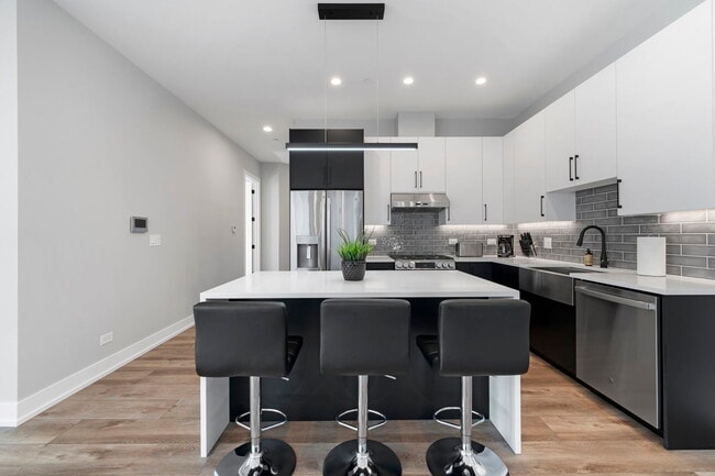 Foto del edificio - 1606 S Ashland Ave