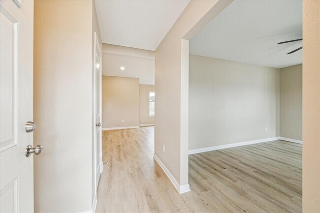 Foto del edificio - 10603 Kirkshire Dr