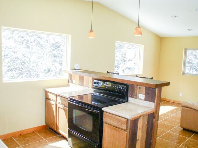 Foto del edificio - 330 Wilderness Dr