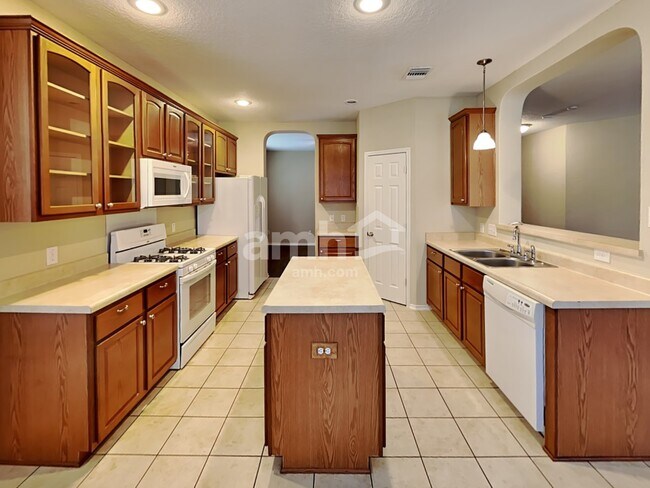 Building Photo - 6311 Palmetto Way