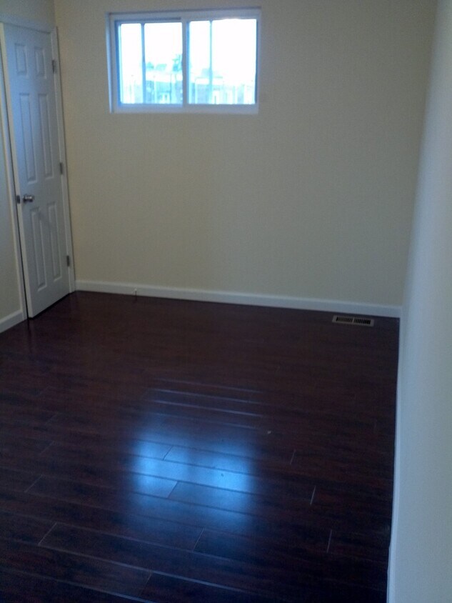 Primary Photo - Stunning Update - Cedarbrook