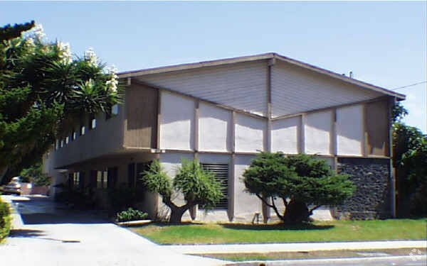 Primary Photo - 318 N Chandler Ave