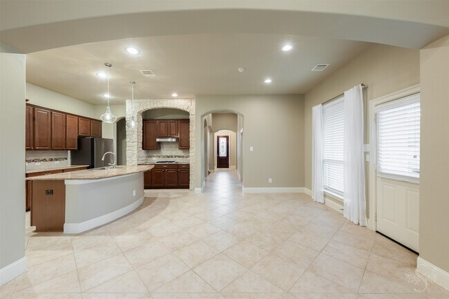 Building Photo - 32611 Waltham Crossing