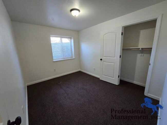 Building Photo - 3 bedroom in Billings MT 59101