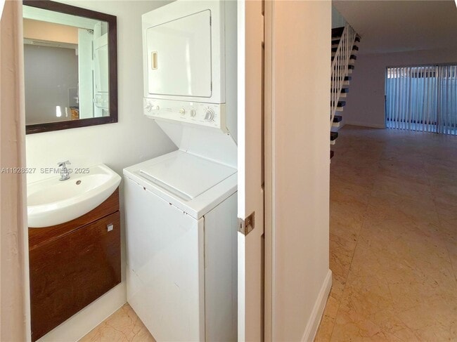 Foto del edificio - 2448 SW 42nd Ave