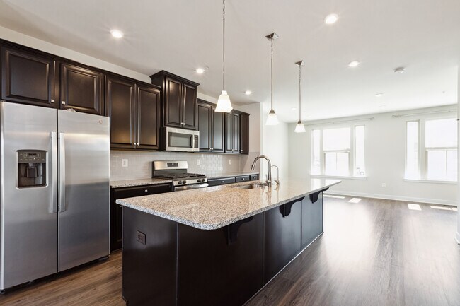 Building Photo - 6128 Goshawk St