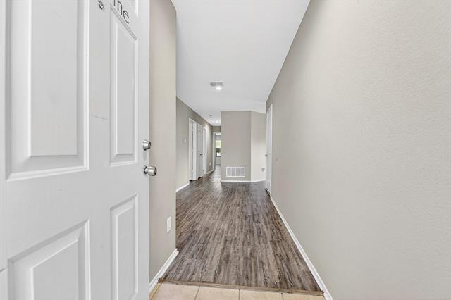 Building Photo - 1444 Sun Breeze Dr