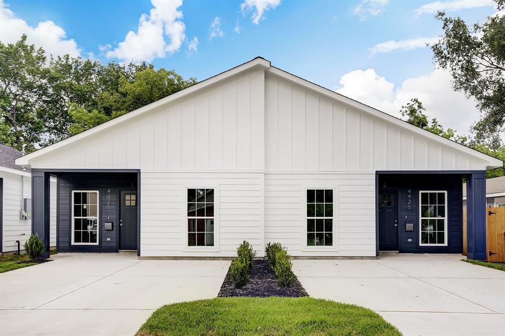 Foto principal - 4425 Clover St