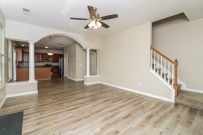 Building Photo - 340 Darbys Run Ct