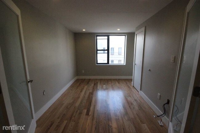 Building Photo - 1432 Greene Ave