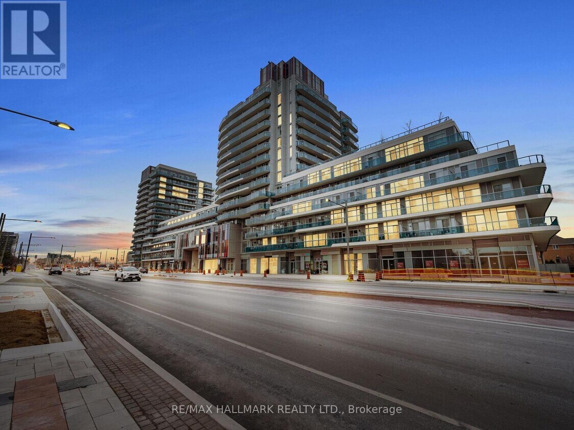Primary Photo - 9471-9471 Yonge St