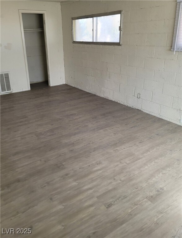 Building Photo - 301 Lance Ave