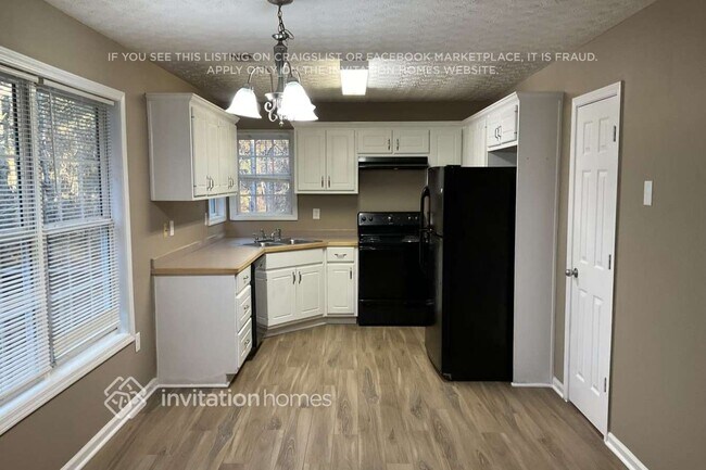 Foto del edificio - 200 Shadowbrook Dr