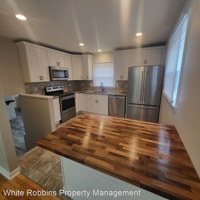 Building Photo - 3 br, 2.5 bath House - 1 Wordsworth Dr. Hy...