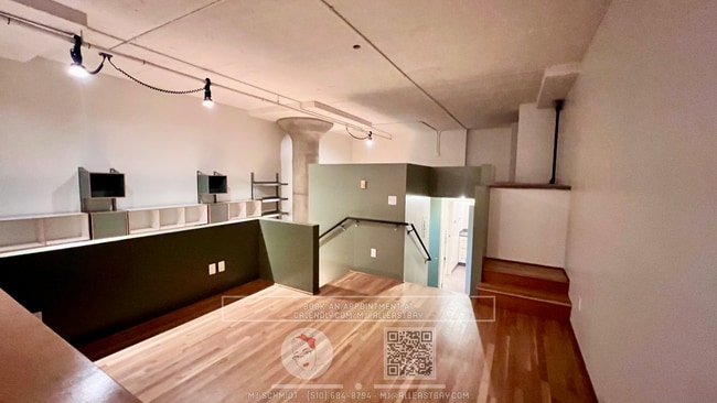 Building Photo - Fantastic space at Emeryville Warehouse Lo...