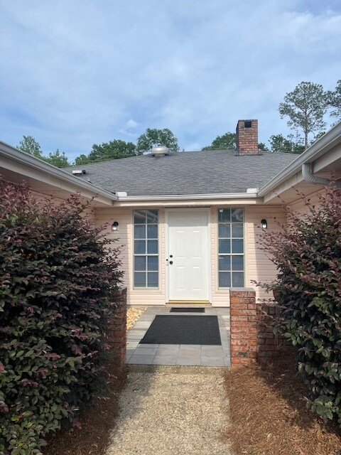Building Photo - 100 Briarcliff Dr