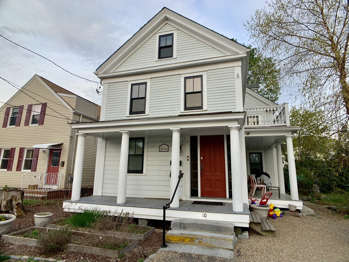 10 Pleasant St Ct, Medford, MA 02155 Condo for Rent in Medford, MA