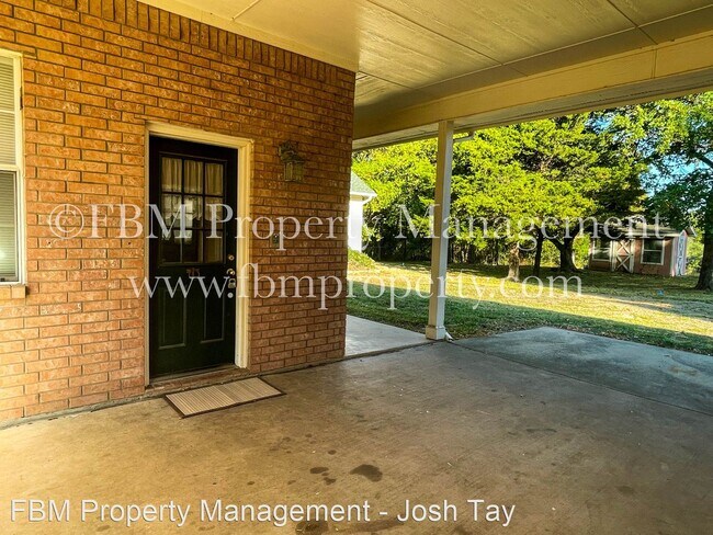 Foto del edificio - 4 br, 3 bath House - 925 Pecan Grove Rd