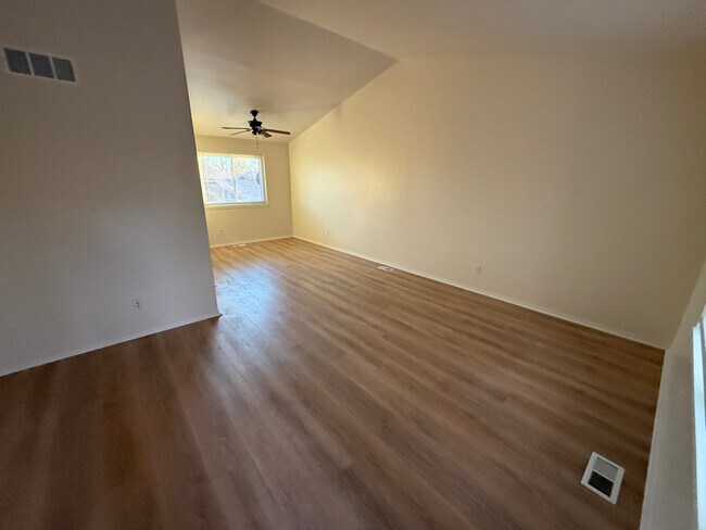 Foto del edificio - 5380 S Prescott St