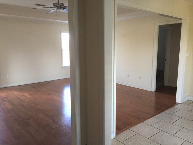 Foto del edificio - Stylish and Spacious 3BR/2BA Rental Home w...