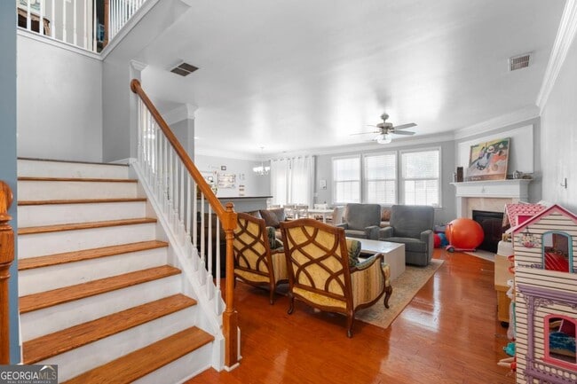 Foto del edificio - 605 Lofty Ln
