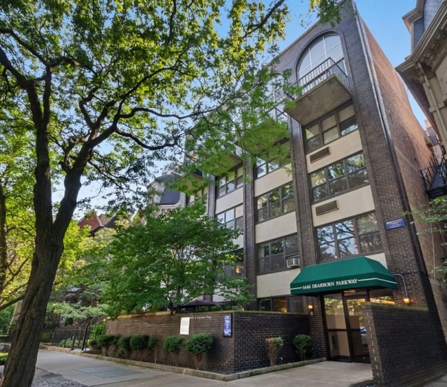 Foto del edificio - 1443 N Dearborn St