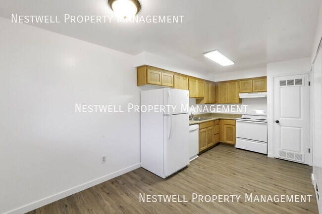 Building Photo - 325 E 1000 N