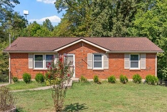 Building Photo - 809 Pollard Rd