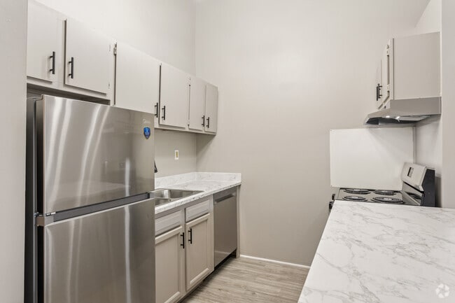 2 habitaciones, 1 baño – 950 pies cuadrados - Cocina - Abbington Village Apartments