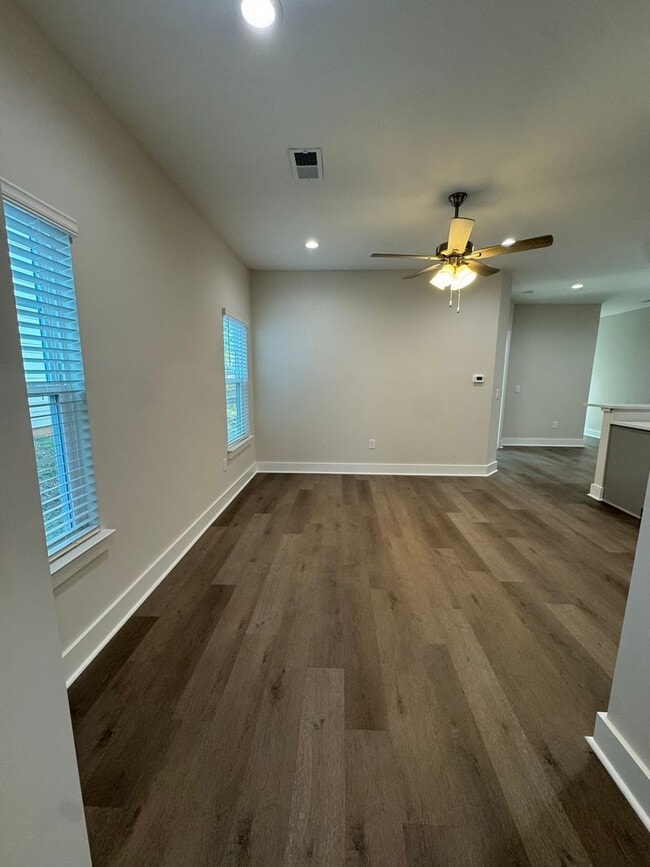 Building Photo - 113 Brawley Villas Pl