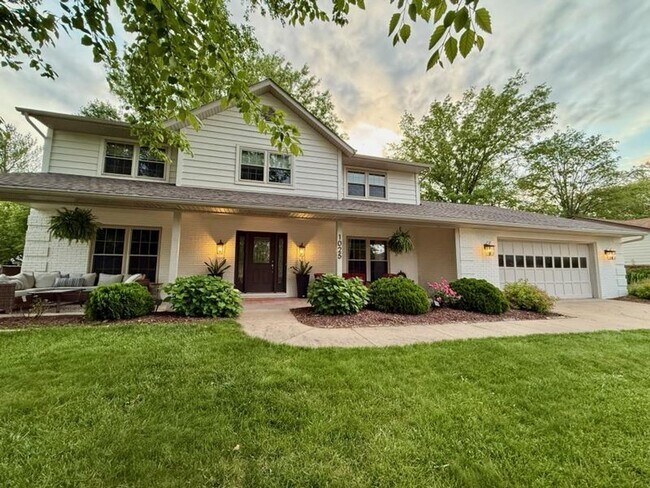 Foto del edificio - Available now-  4 Bedroom house in O'Fallon