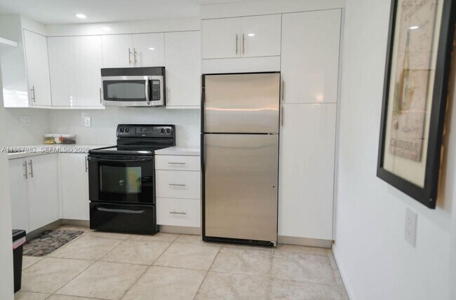 Foto del edificio - 8901 S Hollybrook Blvd