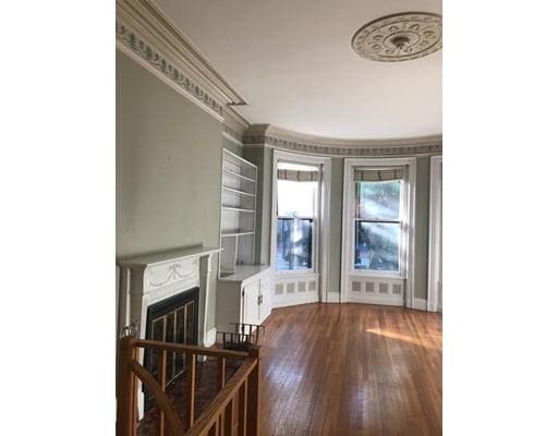 Building Photo - 461 Beacon St