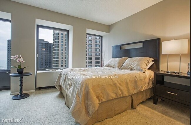 Foto del edificio - 333-600 E Ontario St
