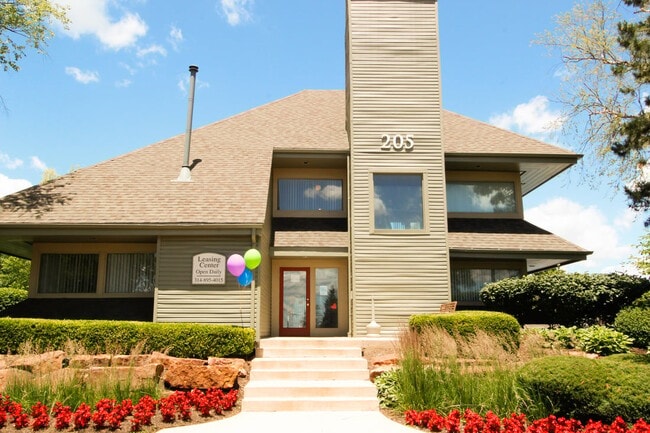 Building Photo - Stonehaven Apartments