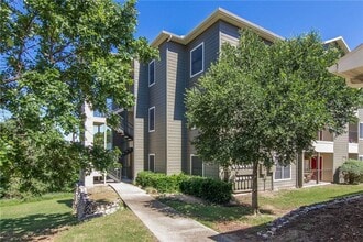 Building Photo - 2320 Gracy Farms Ln