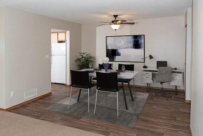 Foto del edificio - Cinnamon Ridge Apartments