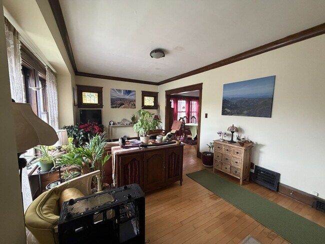 Foto del edificio - 2411 N Cramer St