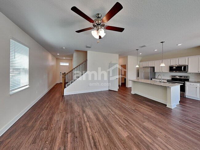 Foto del edificio - 4714 Reisswood Loop